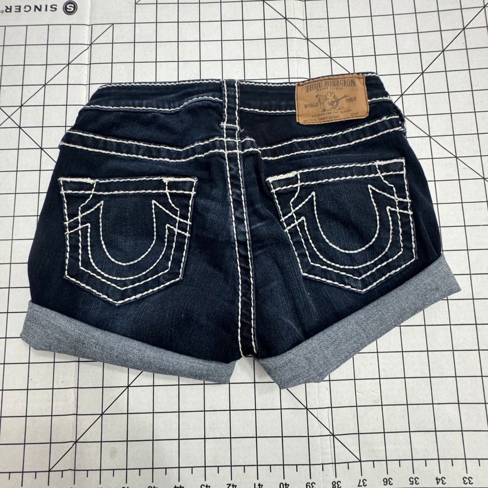 True Religion Womens Curvy Skinny Denim Shorts Dark Wash Big T Stitch Size 25